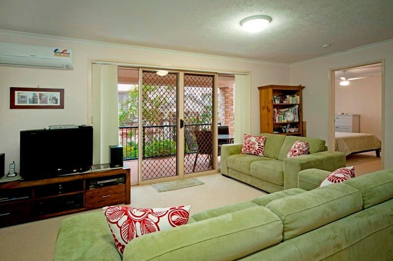 47 Bauer Street, SOUTHPORT QLD 4215, Southport - Thumbnail 3