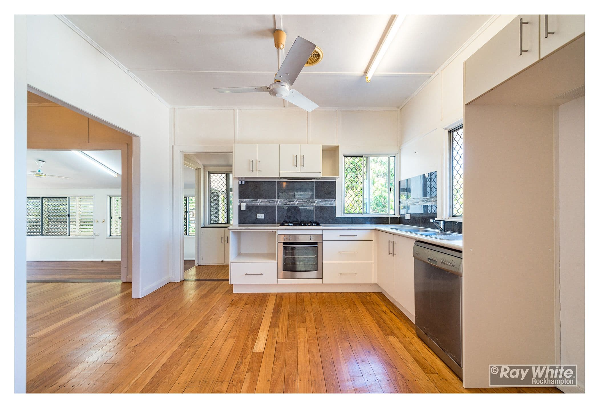 15 Cairns Street, The Range QLD 4700, The Range - Thumbnail 4