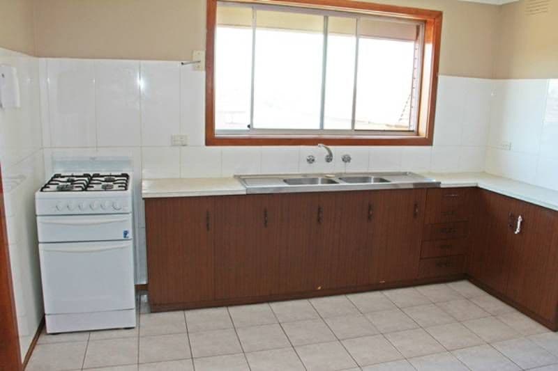 7 Boston Road, LALOR VIC 3075, Lalor - Thumbnail 2