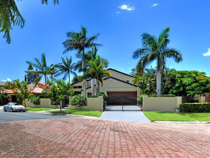 17 Charolais Crescent, Benowa Waters QLD 4217, Benowa - Image 1