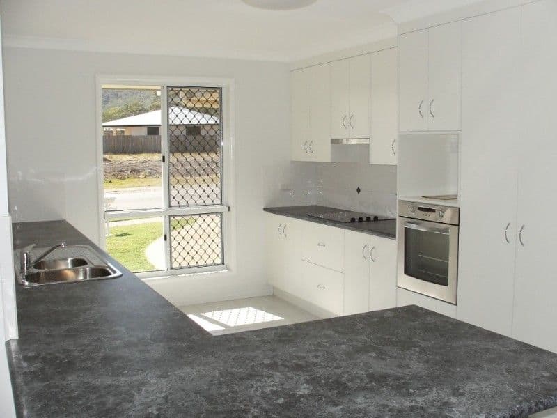83 Bramble Street, NORMAN GARDENS QLD 4701, Norman Gardens - Thumbnail 5