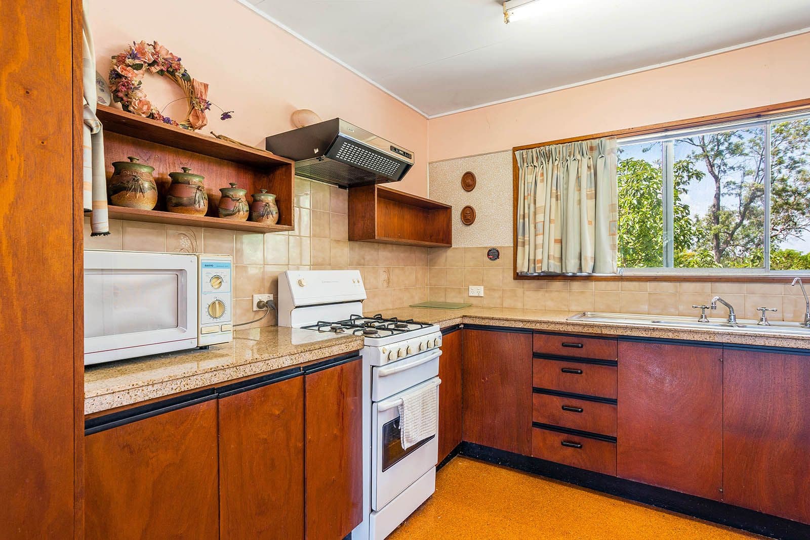 37 Olearia Street, Everton Hills QLD 4053, Everton Hills - Thumbnail 5
