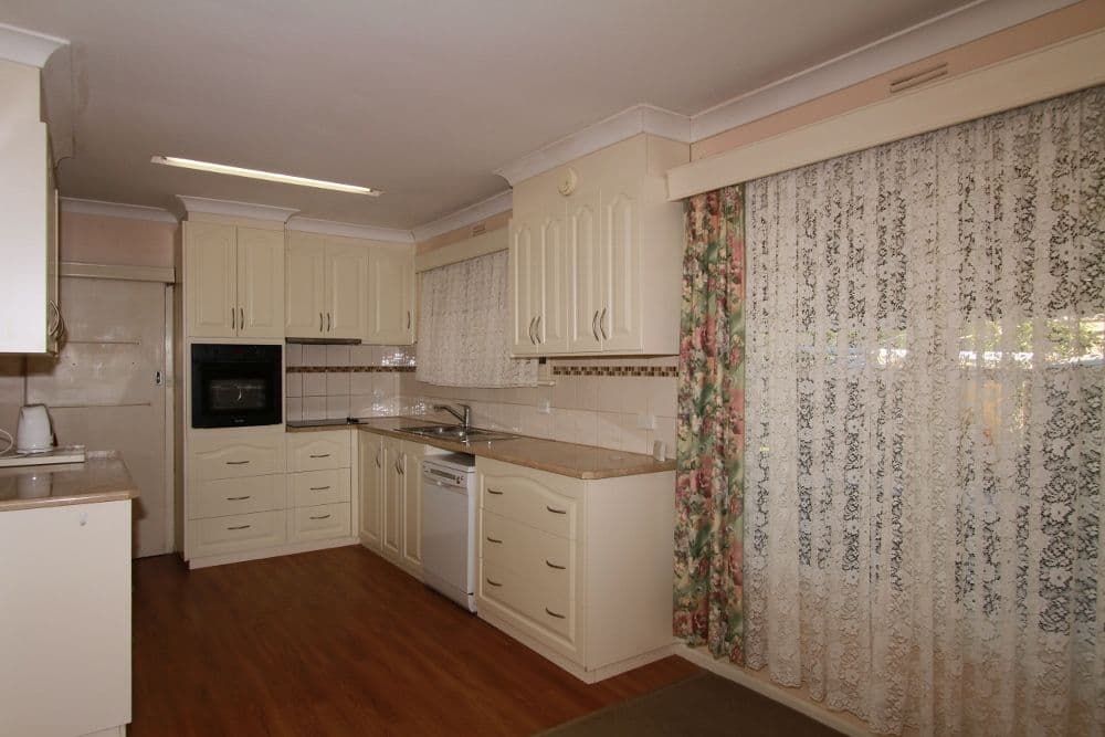 161 High Street, Heathcote VIC 3523, Heathcote - Thumbnail 2