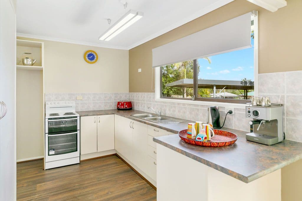 27 Balmoral Street, Braybrook - Thumbnail 3