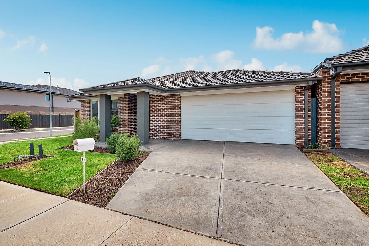 50 Aquatic Drive, Cranbourne West VIC 3977, Cranbourne West - Image 1