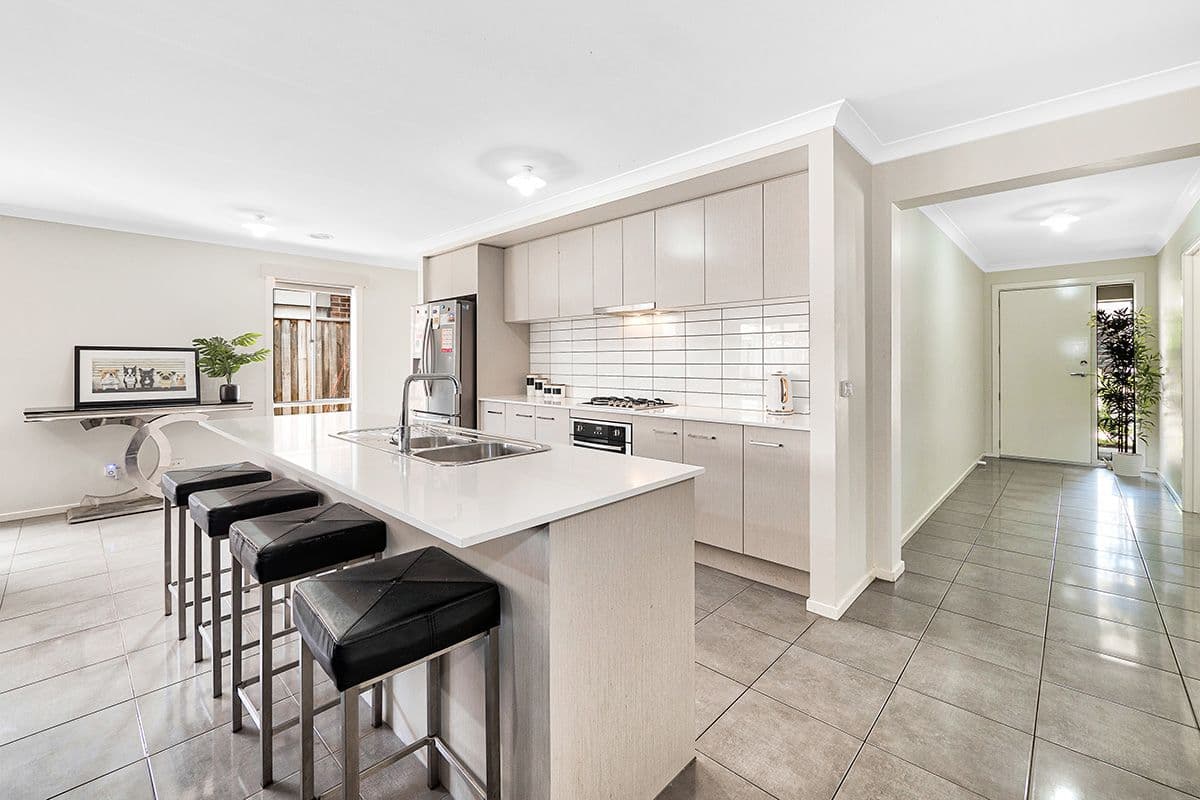 50 Aquatic Drive, Cranbourne West VIC 3977, Cranbourne West - Thumbnail 3