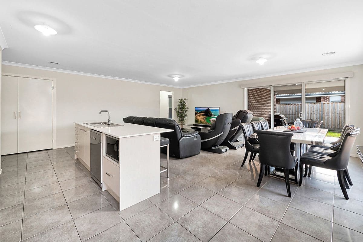 50 Aquatic Drive, Cranbourne West VIC 3977, Cranbourne West - Thumbnail 6