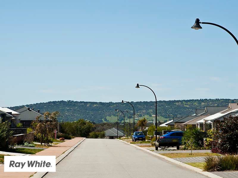4 Soho Brace, Ellenbrook WA 6069, Ellenbrook - Thumbnail 2