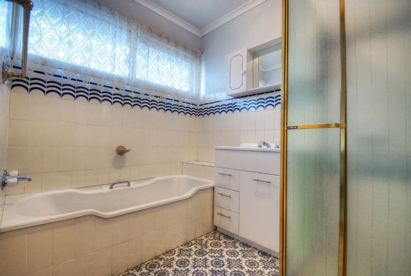 56 Worthing Avenue, BURWOOD EAST VIC 3151, Burwood East - Thumbnail 6