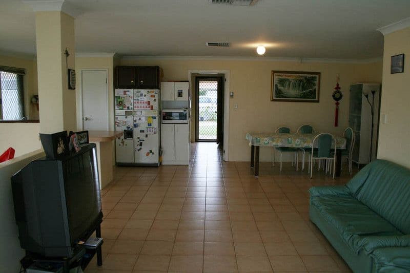 10 Binar Court, SOUTH GUILDFORD WA 6055, South Guildford - Thumbnail 2