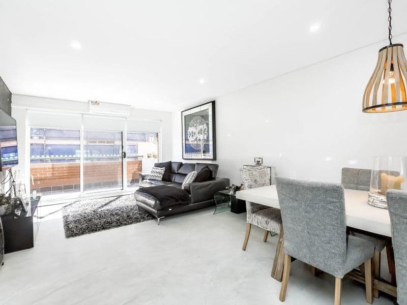 4/872-876 Canterbury Road, Roselands - Image 1