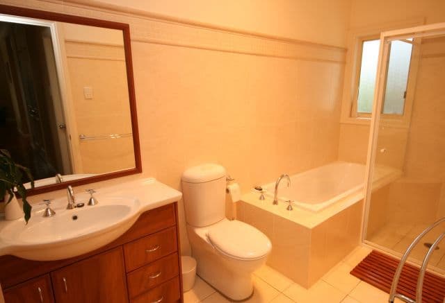 9 Collins Crescent, YAGOONA NSW 2199, Yagoona - Thumbnail 4