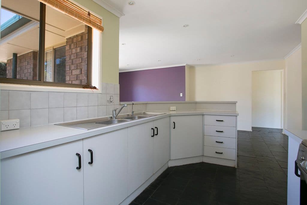 5 Admella Court, Hallett Cove SA 5158, Hallett Cove - Thumbnail 4