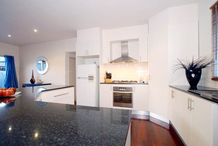 34 Sharon Street, DONCASTER VIC 3108, Doncaster - Thumbnail 3