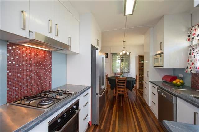 15 Busteed Street, WEST GLADSTONE QLD 4680, West Gladstone - Thumbnail 3