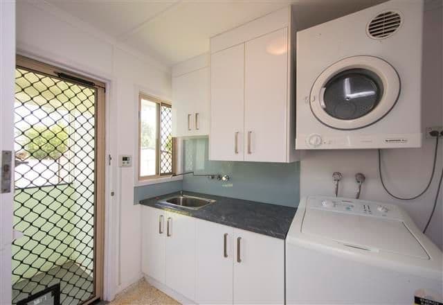 15 Busteed Street, WEST GLADSTONE QLD 4680, West Gladstone - Thumbnail 5