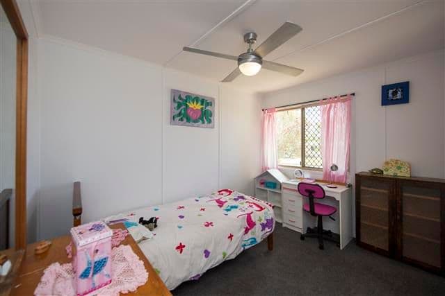 15 Busteed Street, WEST GLADSTONE QLD 4680, West Gladstone - Thumbnail 7
