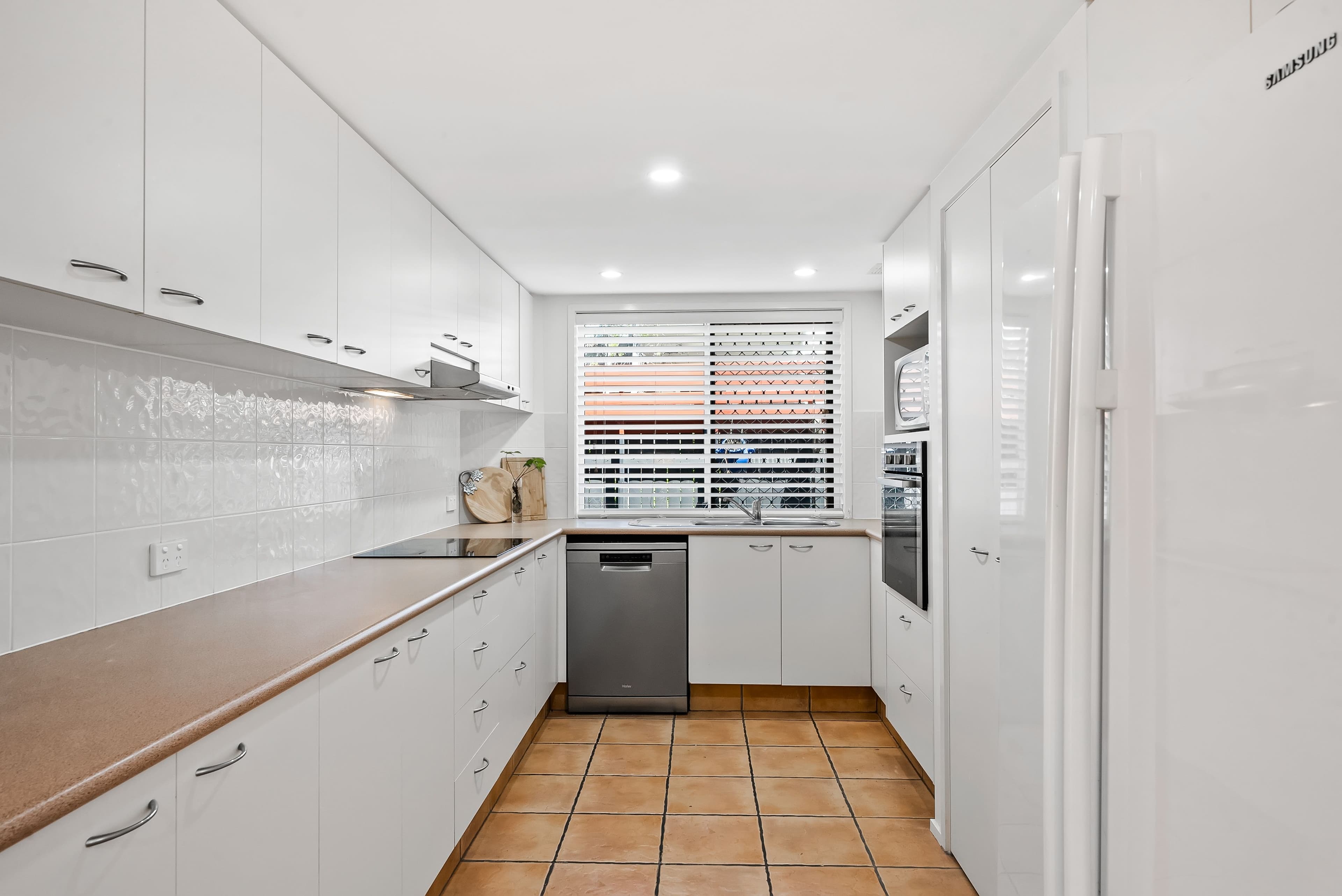 42 Third Avenue, Palm Beach QLD 4221, Palm Beach - Thumbnail 7