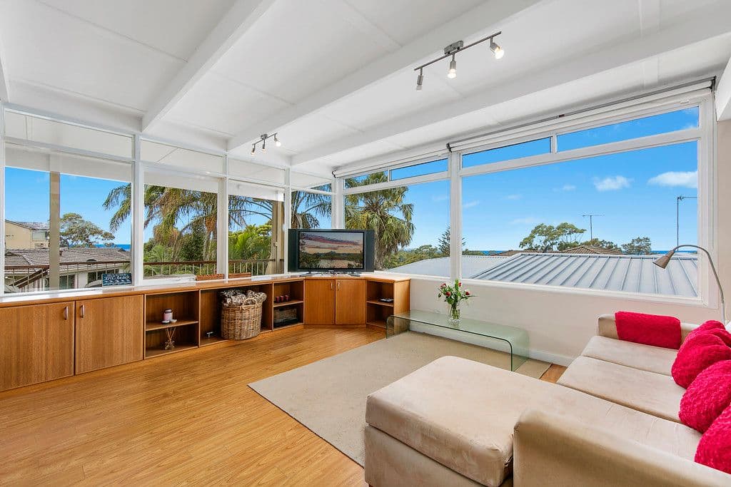 14 Cooper Close, Beacon Hill - Thumbnail 4
