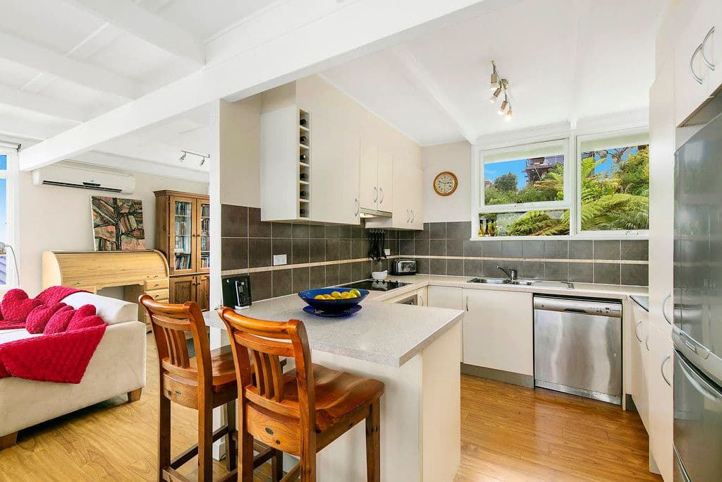 14 Cooper Close, Beacon Hill - Thumbnail 5