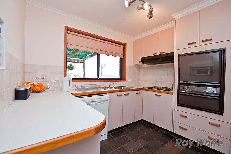 32 Burtt Crescent, CALWELL ACT 2905, Calwell - Thumbnail 4