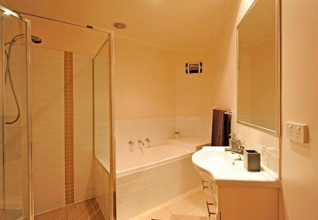 755 Plenty Road, RESERVOIR VIC 3073, Reservoir - Thumbnail 7