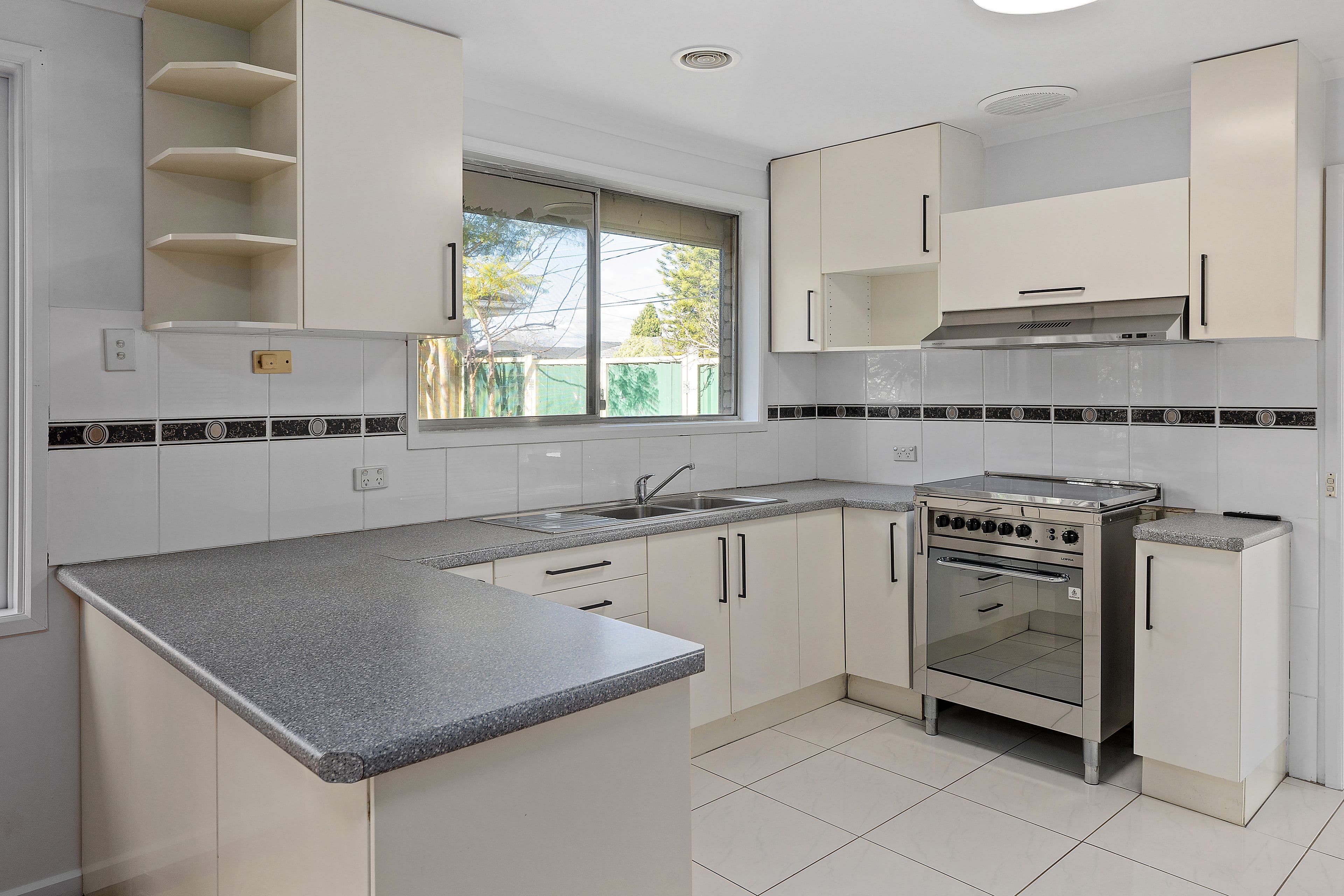 305 / 145 Brebner Drive, West Lakes SA 5021, West Lakes - Thumbnail 2