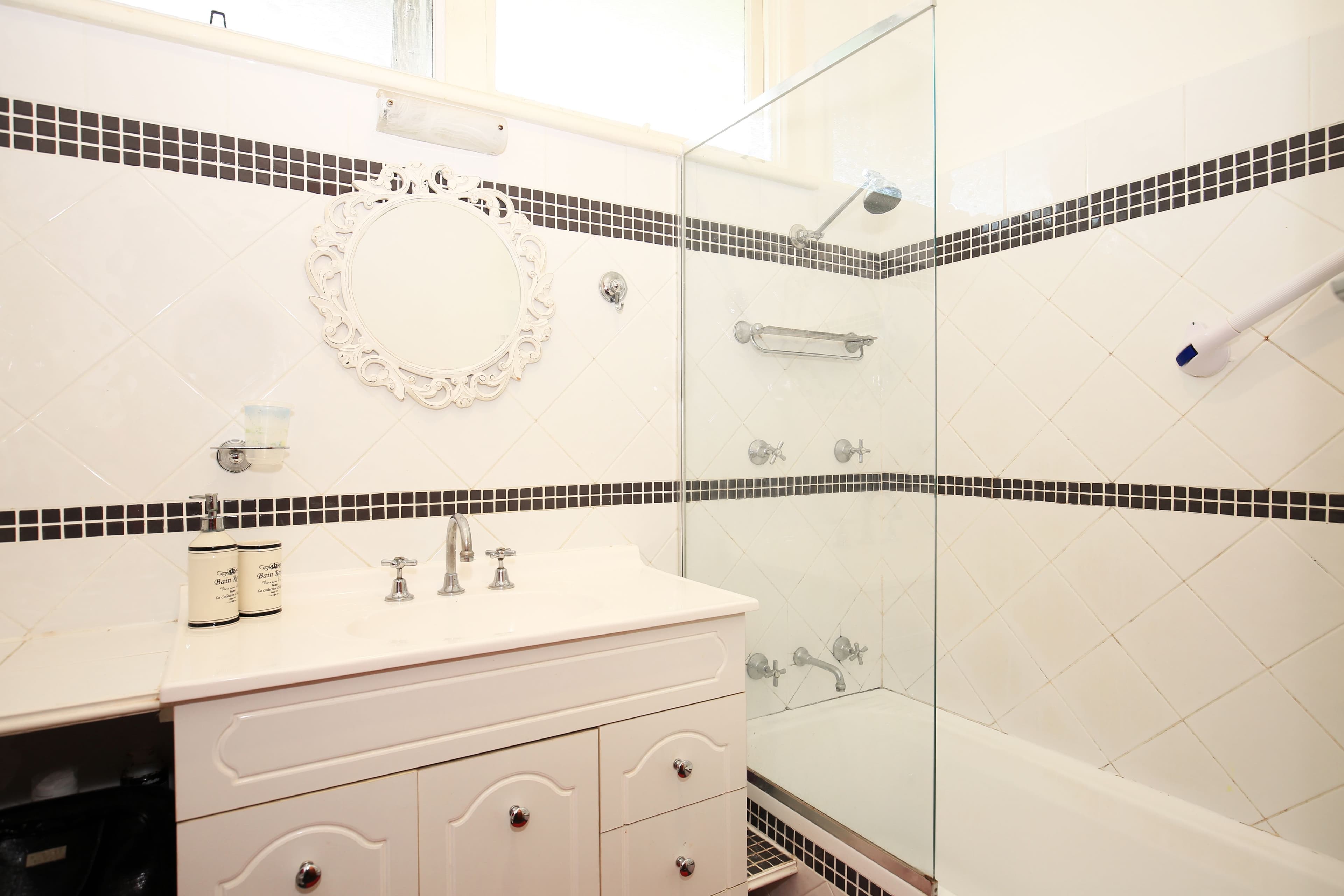 10 Brinawarr Street, Bomaderry - Thumbnail 8