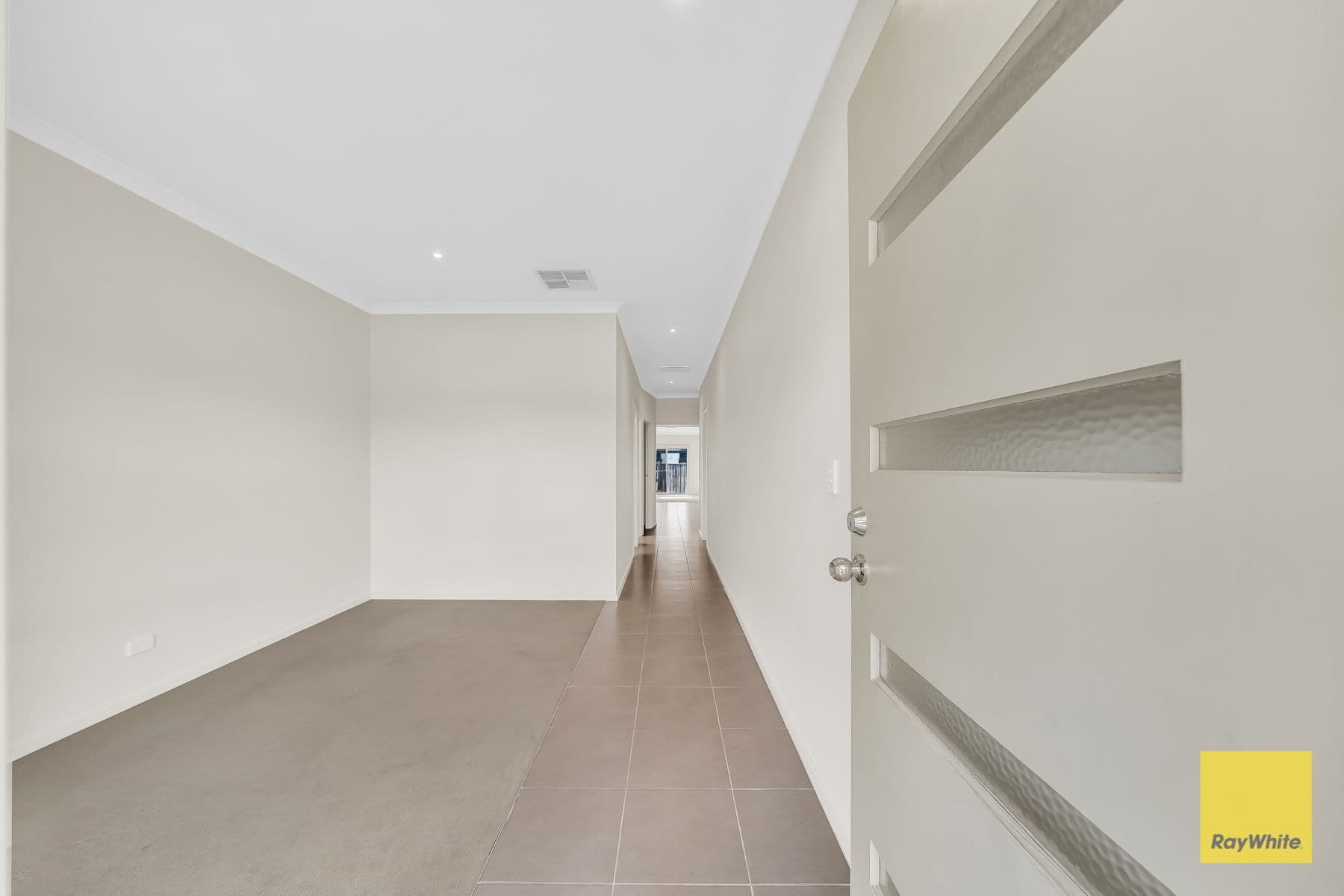 37 Woolybush Drive, Tarneit VIC 3029, Tarneit - Thumbnail 3