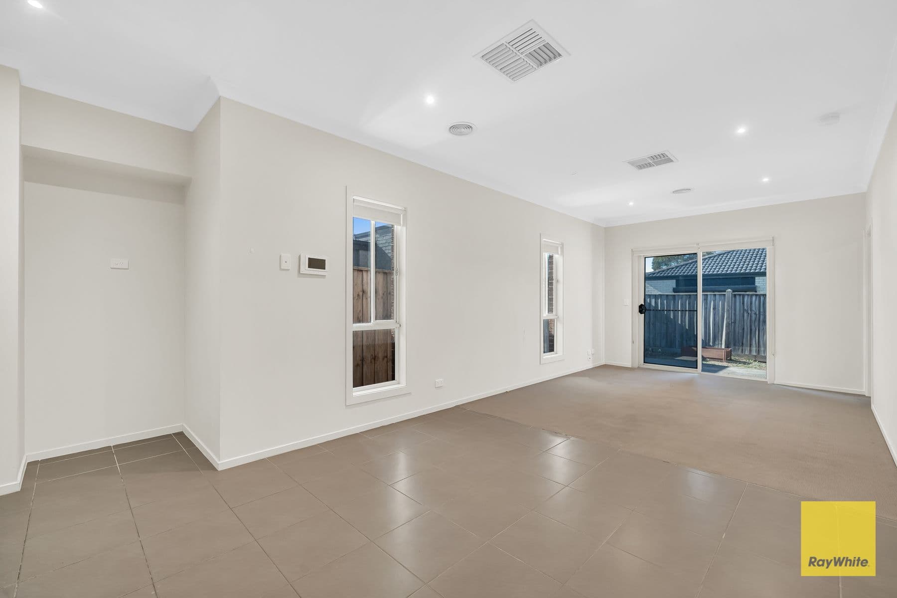 37 Woolybush Drive, Tarneit VIC 3029, Tarneit - Thumbnail 7