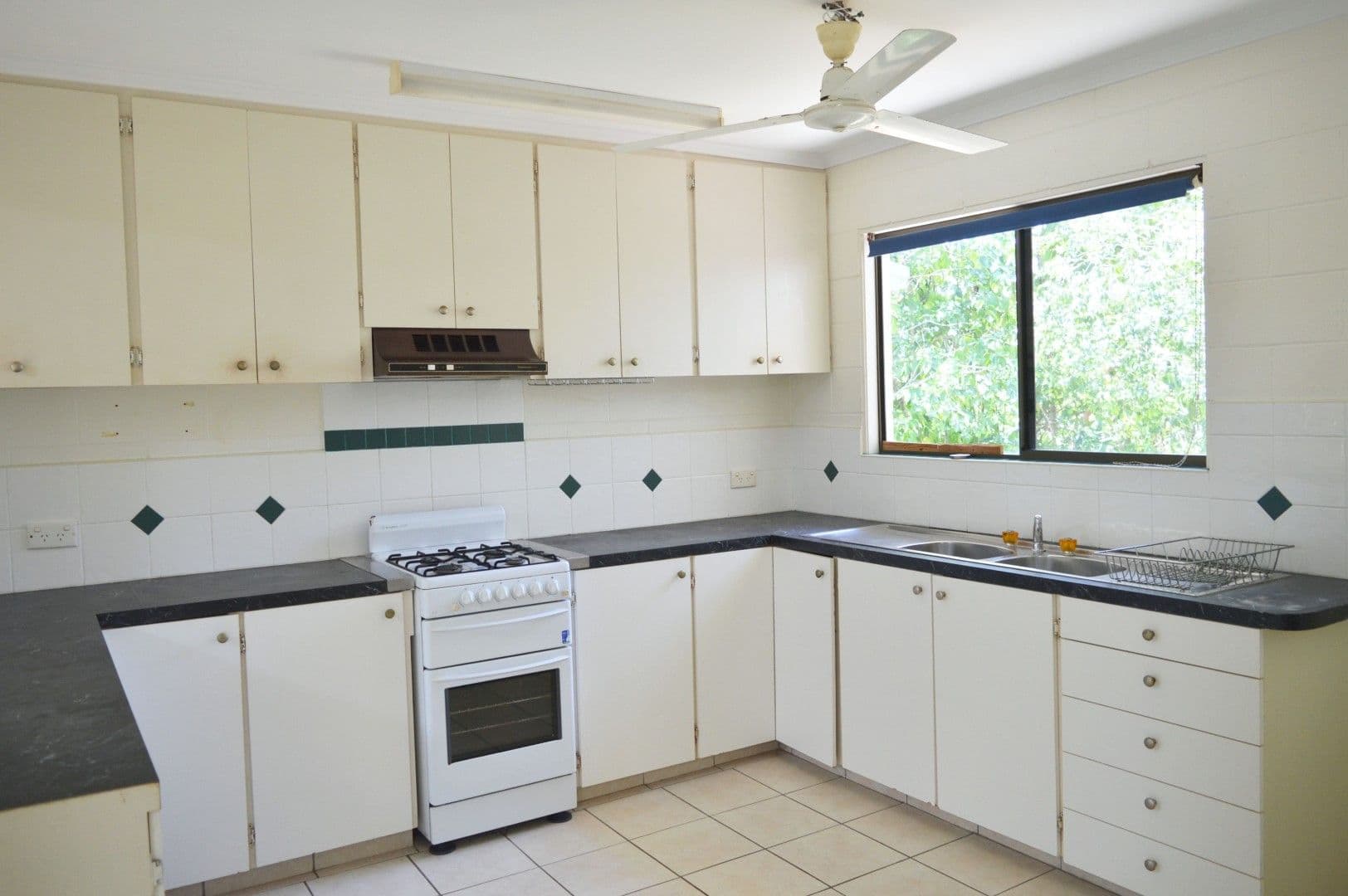 5 Webb Court, Bingil Bay QLD 4852, Bingil Bay - Thumbnail 3