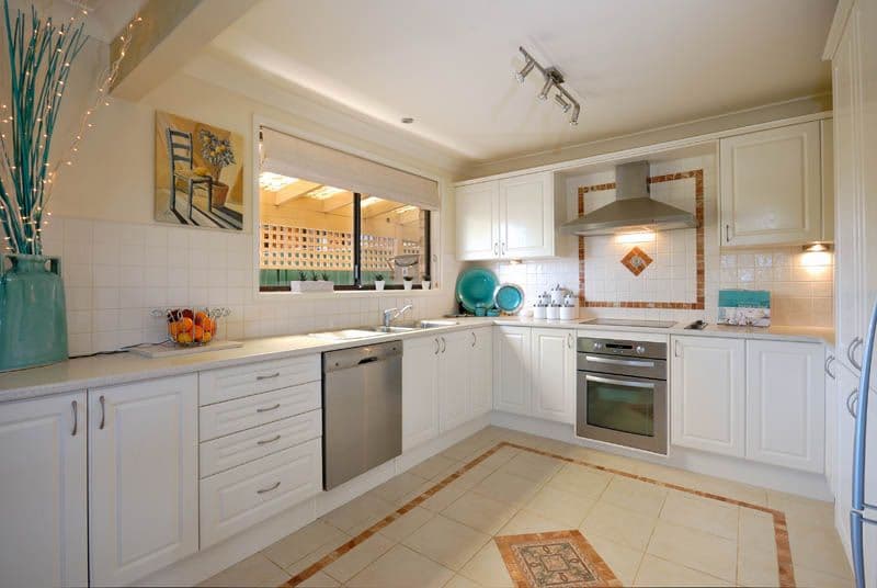 35 Barnes Crescent, MENAI NSW 2234, Menai - Thumbnail 4