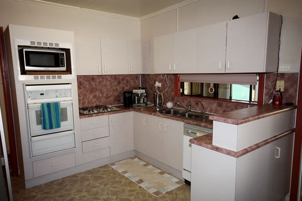 140 Kroombit Street, BILOELA QLD 4715, Biloela - Thumbnail 6