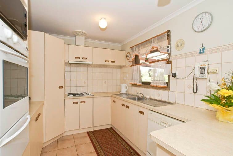 2 Brack Court, MOOROOLBARK VIC 3138, Mooroolbark - Thumbnail 3