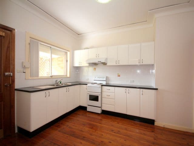 23 Carysfield Road, BASS HILL NSW 2197, Bass Hill - Thumbnail 3