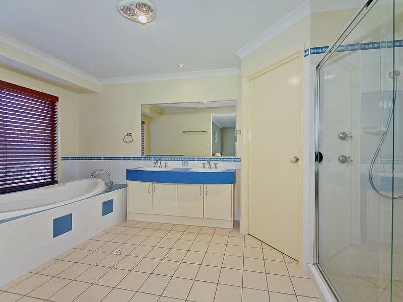 8 Springwood Avenue, PACIFIC PINES QLD 4211, Pacific Pines - Thumbnail 7