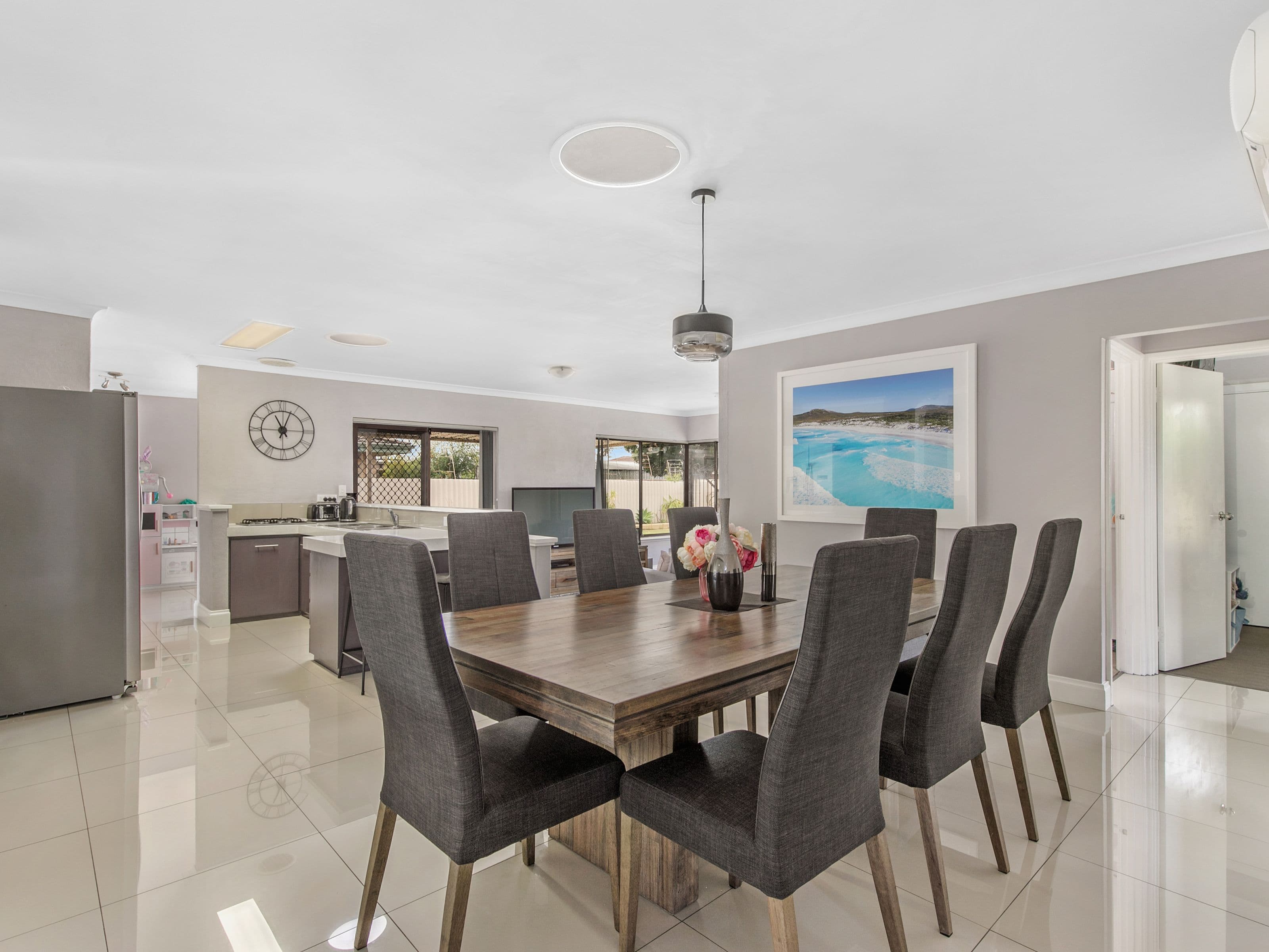 4 Jubilee Drive, Waikiki WA 6169, Waikiki - Thumbnail 2