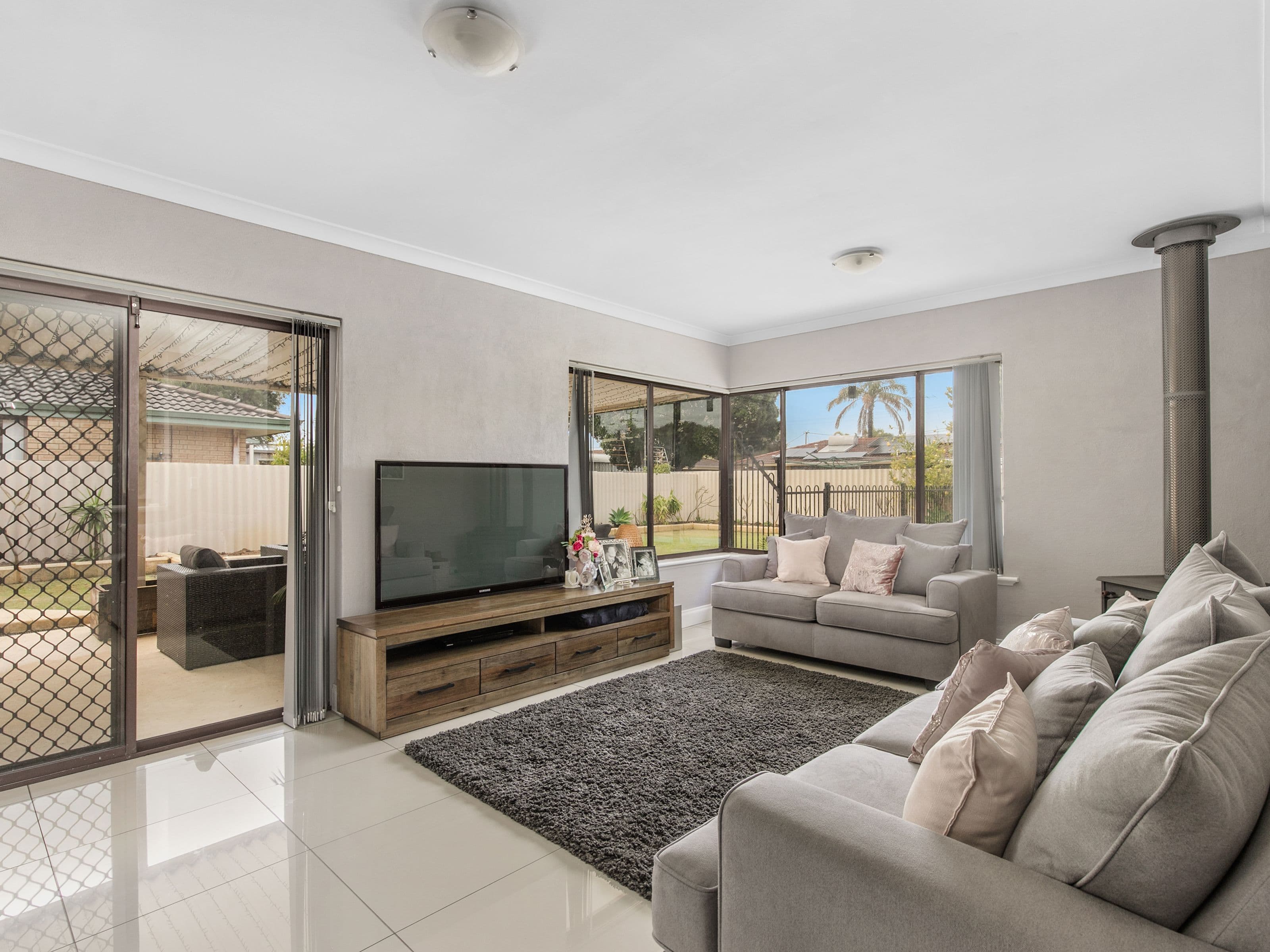 4 Jubilee Drive, Waikiki WA 6169, Waikiki - Thumbnail 4