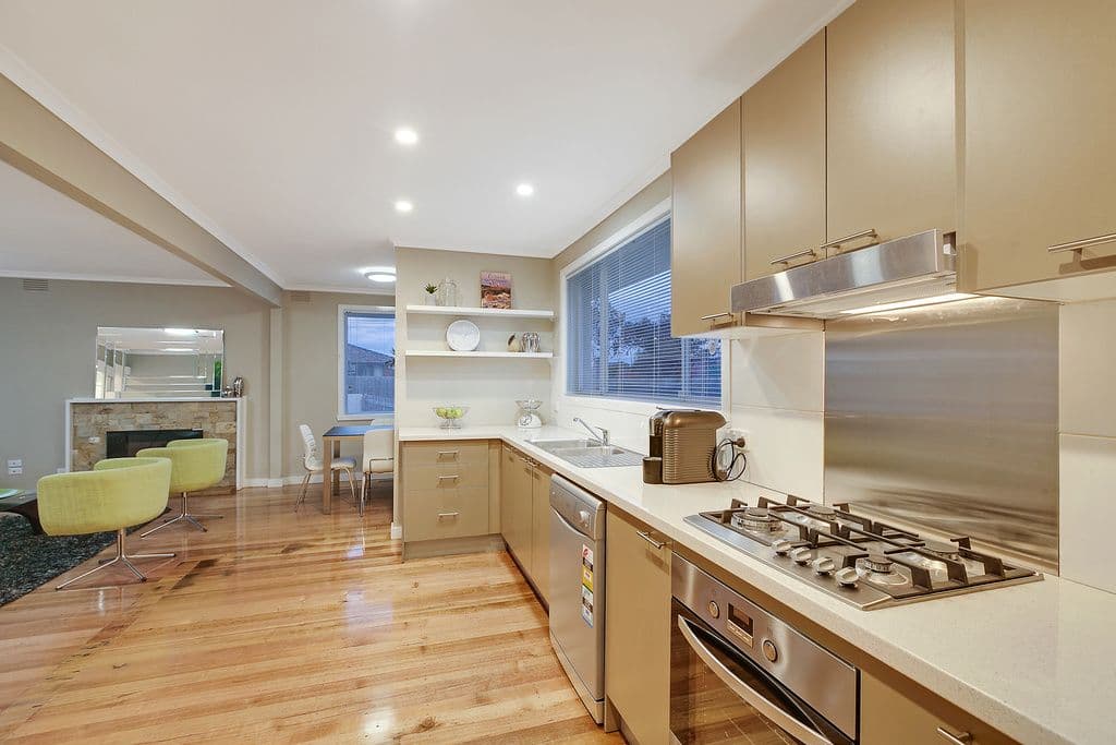 14 Ella Court, Lalor VIC 3075, Lalor - Thumbnail 2