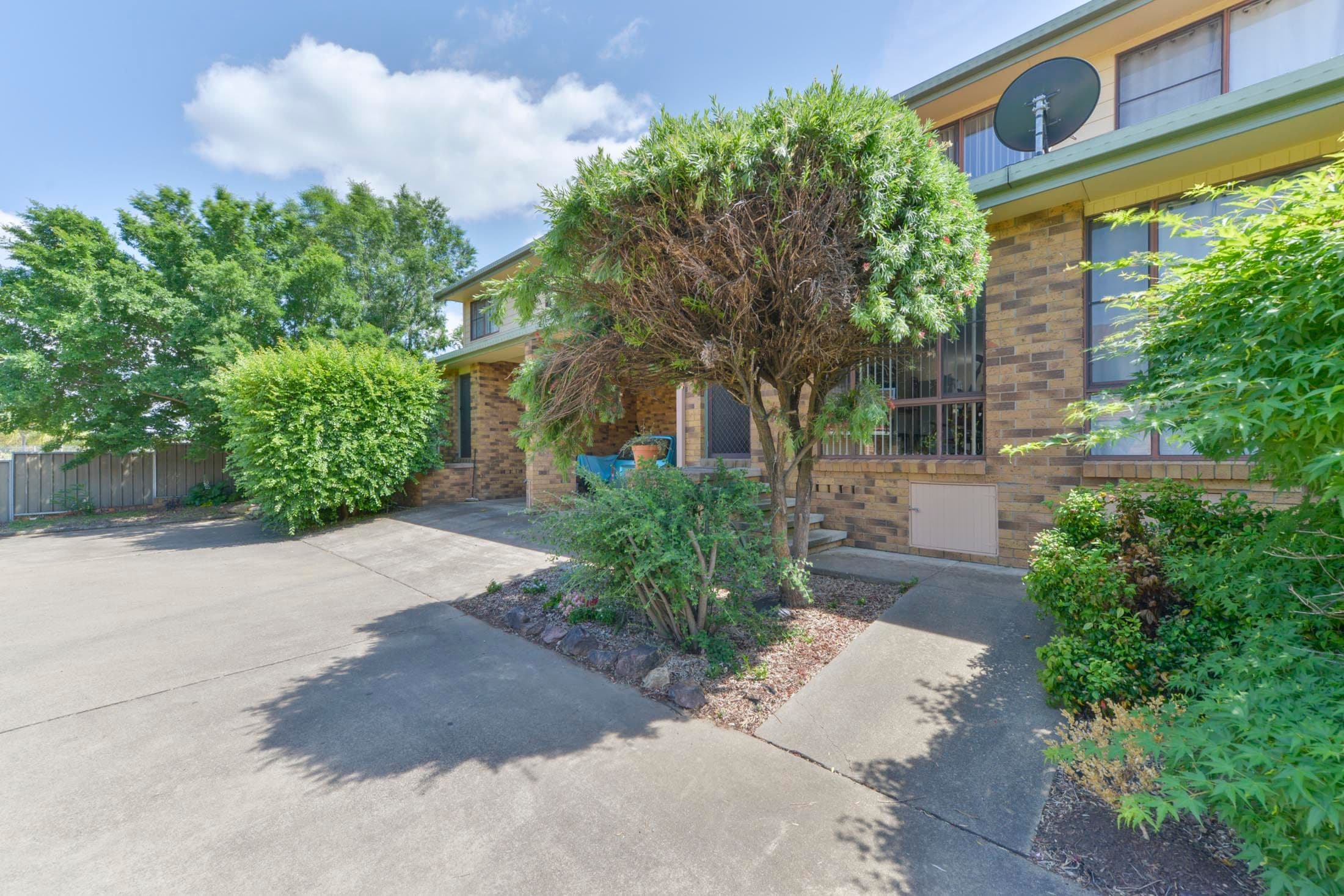 2 - 4 Chelmsford Street, Tamworth NSW 2340, East Tamworth - Image 1
