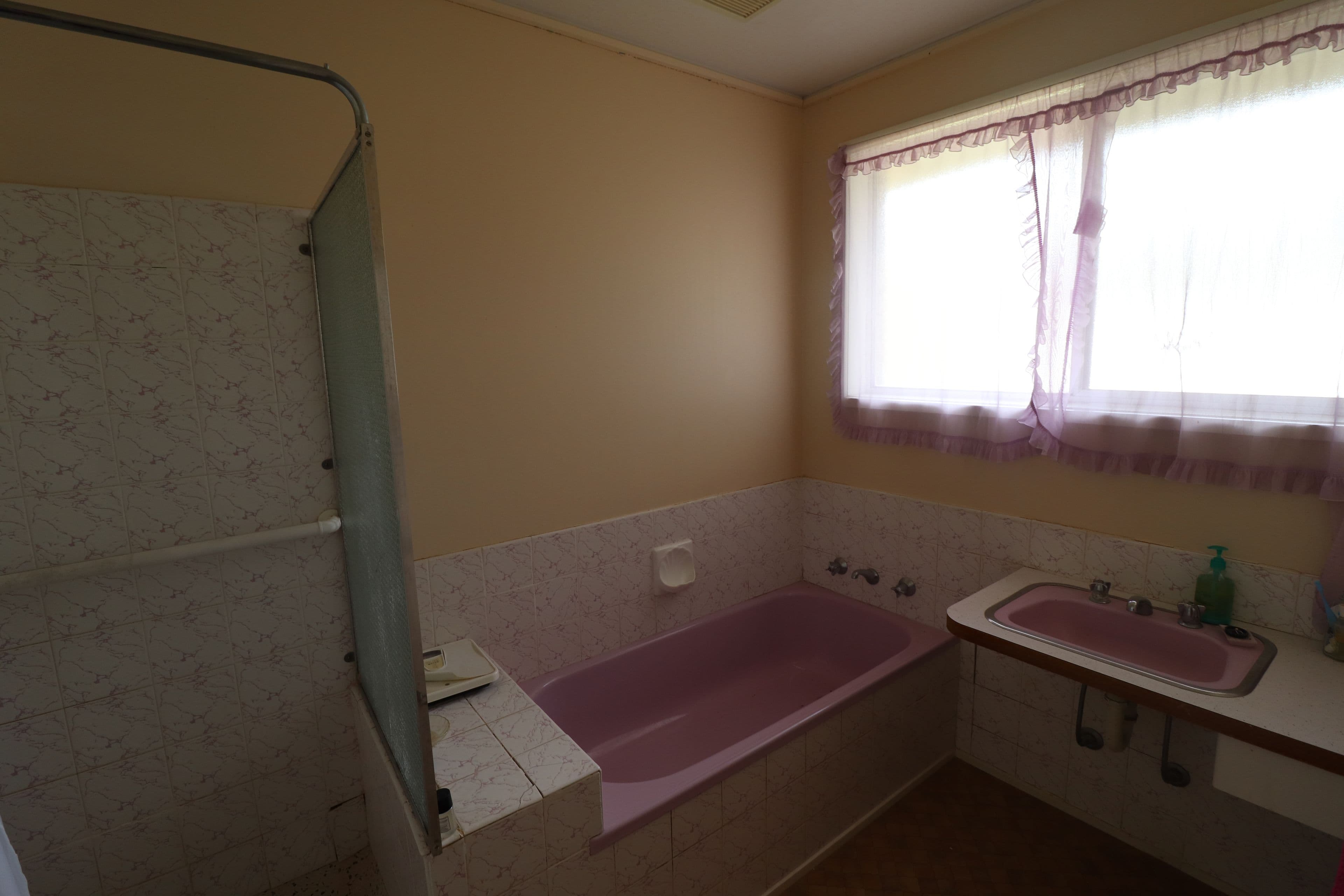10 Bartlett Street, Tatura VIC 3616, Tatura - Thumbnail 7