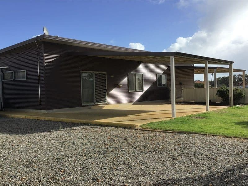 4 Pamplona Crescent, Cervantes WA 6511, Cervantes - Thumbnail 3