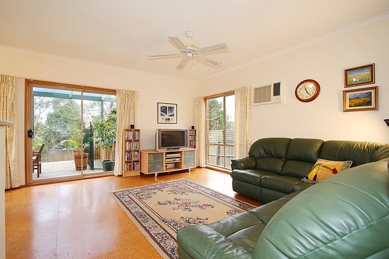 8 Schneider Street, FERNTREE GULLY VIC 3156, Ferntree Gully - Thumbnail 7