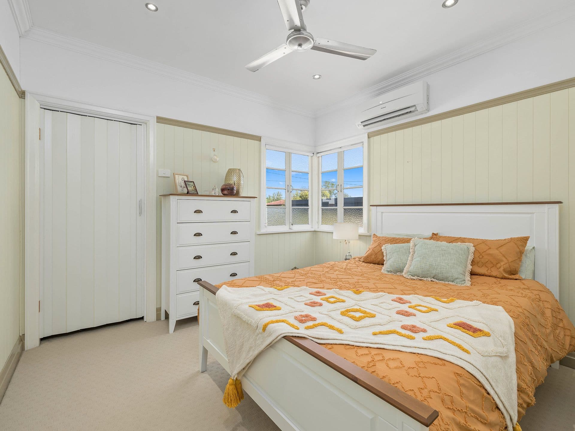 24 Thompson Street, Bundamba QLD 4304, Bundamba - Thumbnail 8