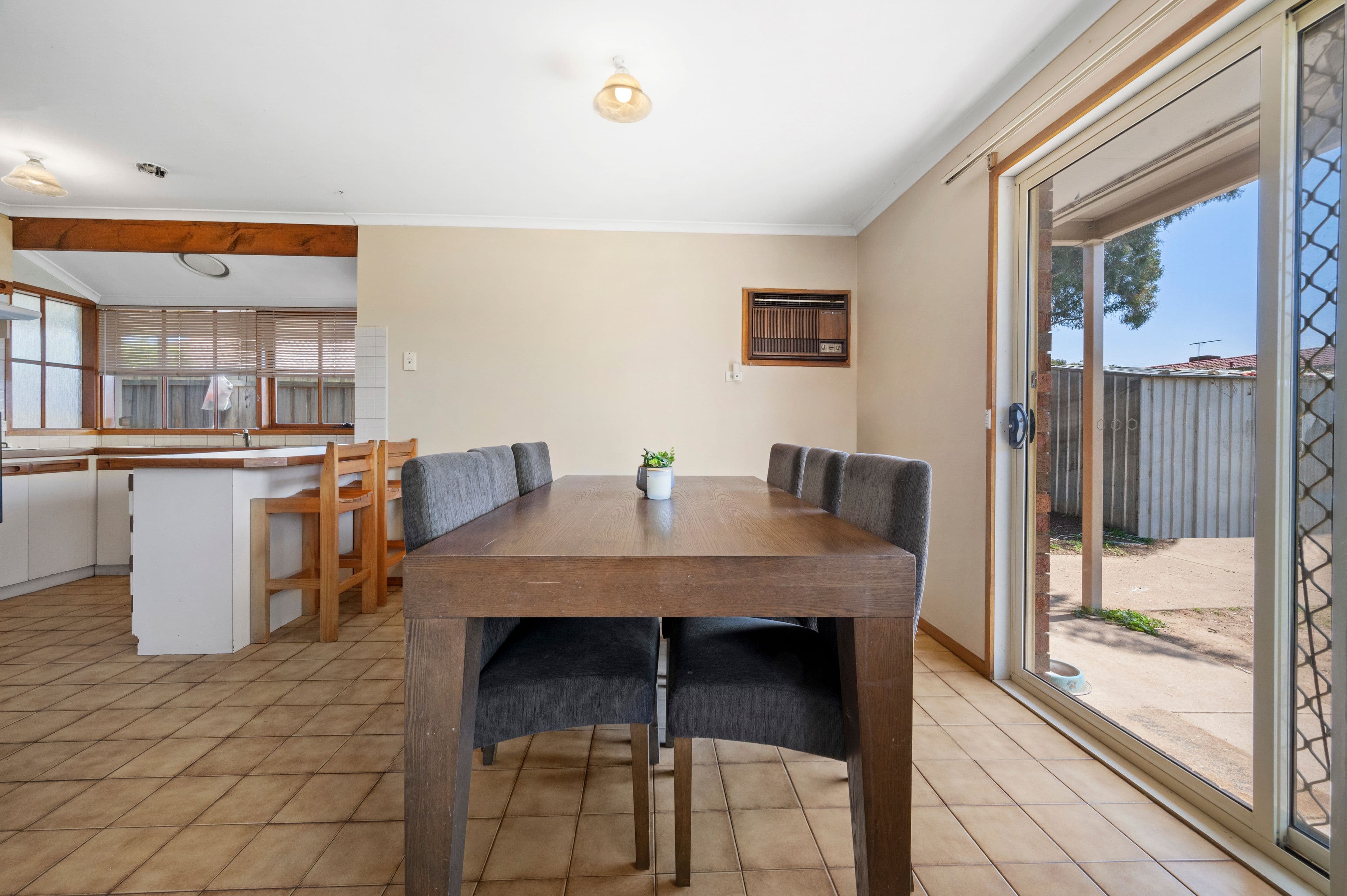 4 Barries Road, Melton VIC 3337, Melton - Thumbnail 6