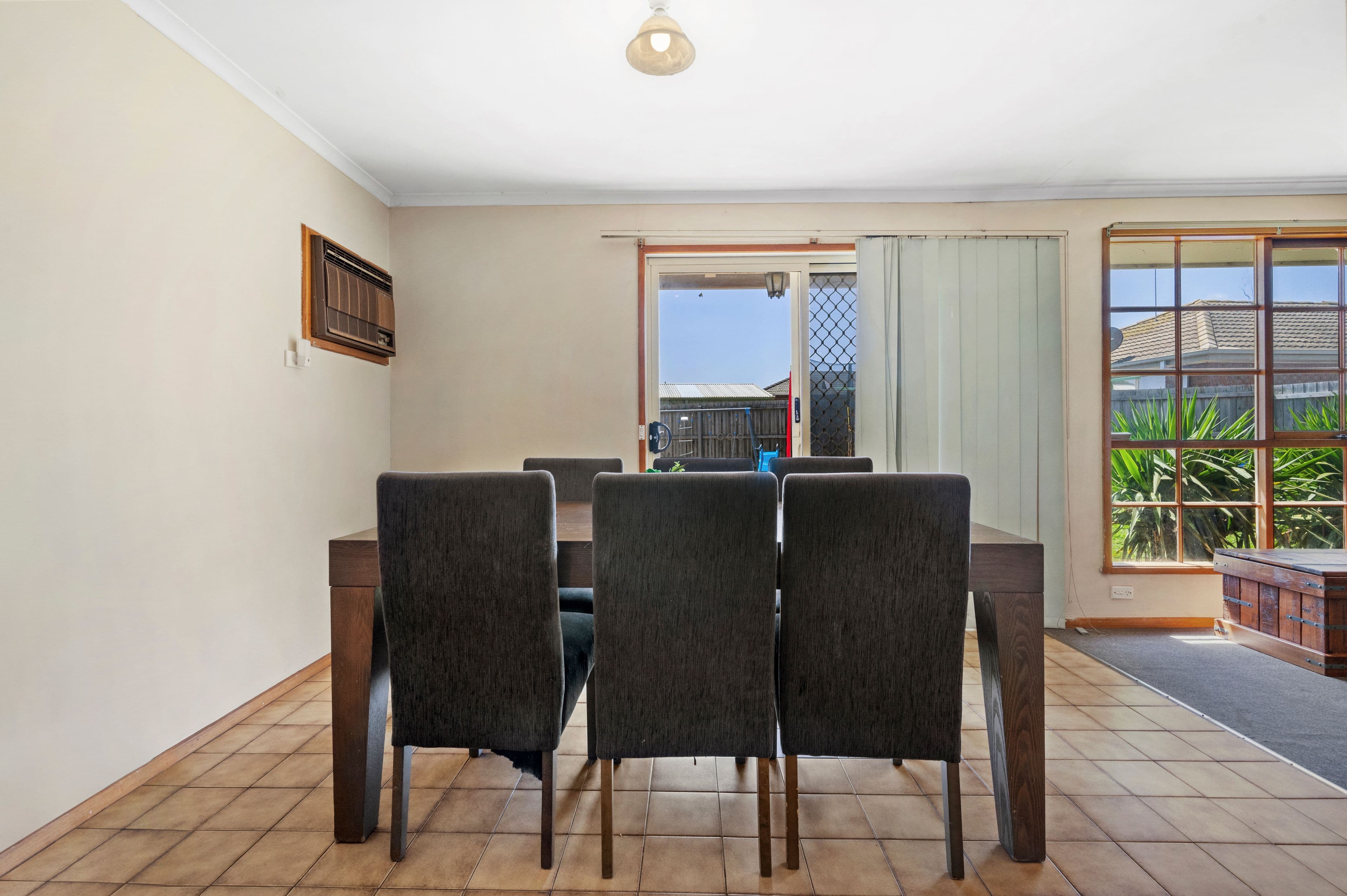 4 Barries Road, Melton VIC 3337, Melton - Thumbnail 7