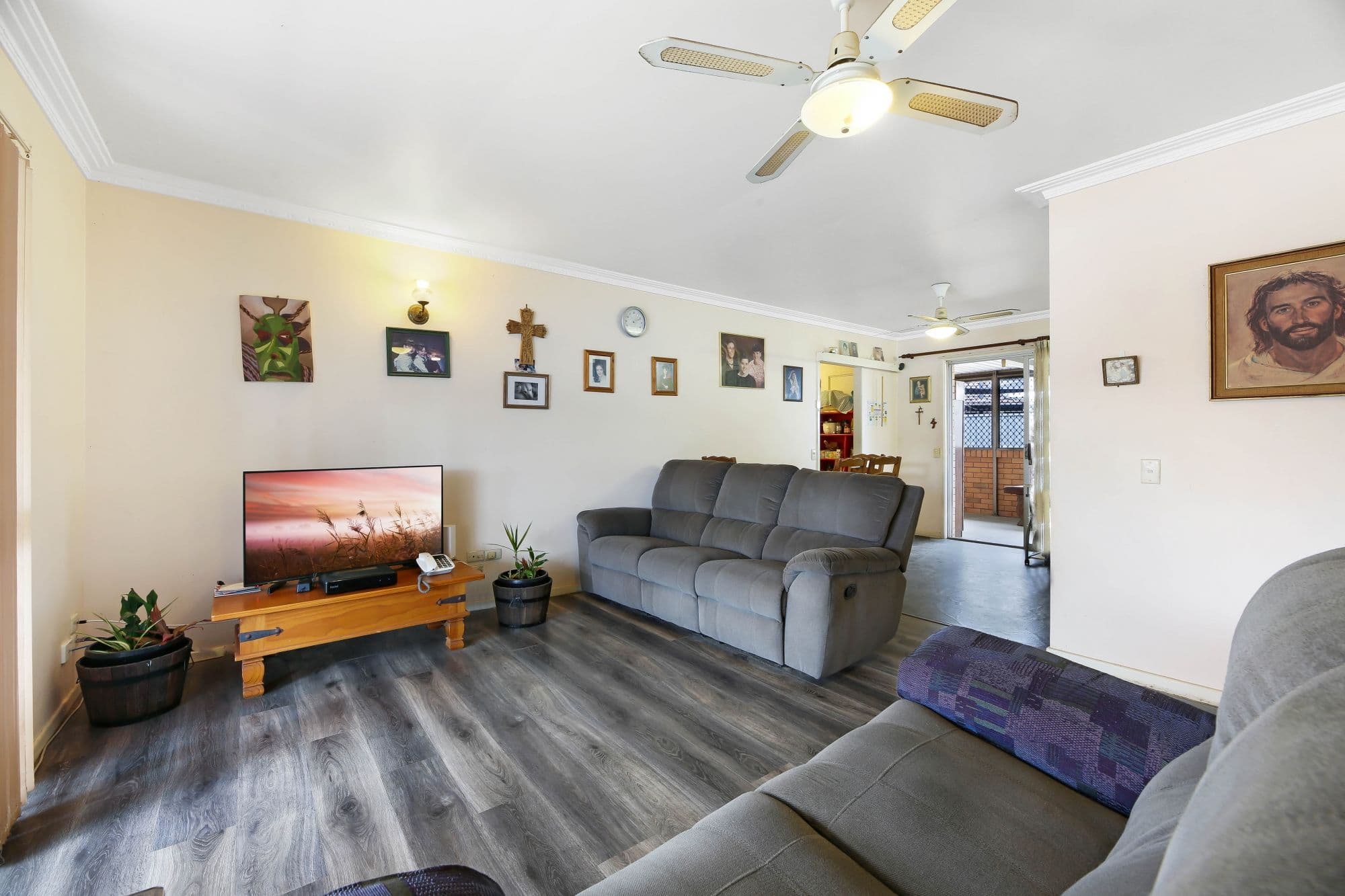 4 Curlew Crescent, Burleigh Waters QLD 4220, Burleigh Waters - Thumbnail 5