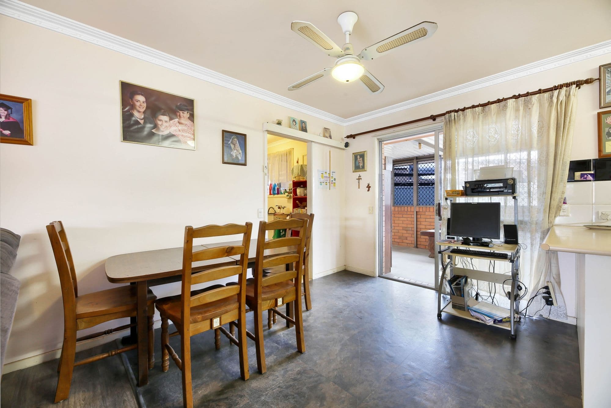 4 Curlew Crescent, Burleigh Waters QLD 4220, Burleigh Waters - Thumbnail 6