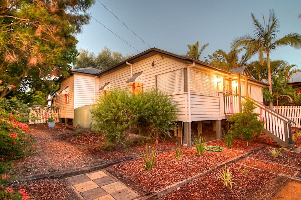 106 Blackstone Road, Silkstone QLD 4304, Silkstone - Thumbnail 2