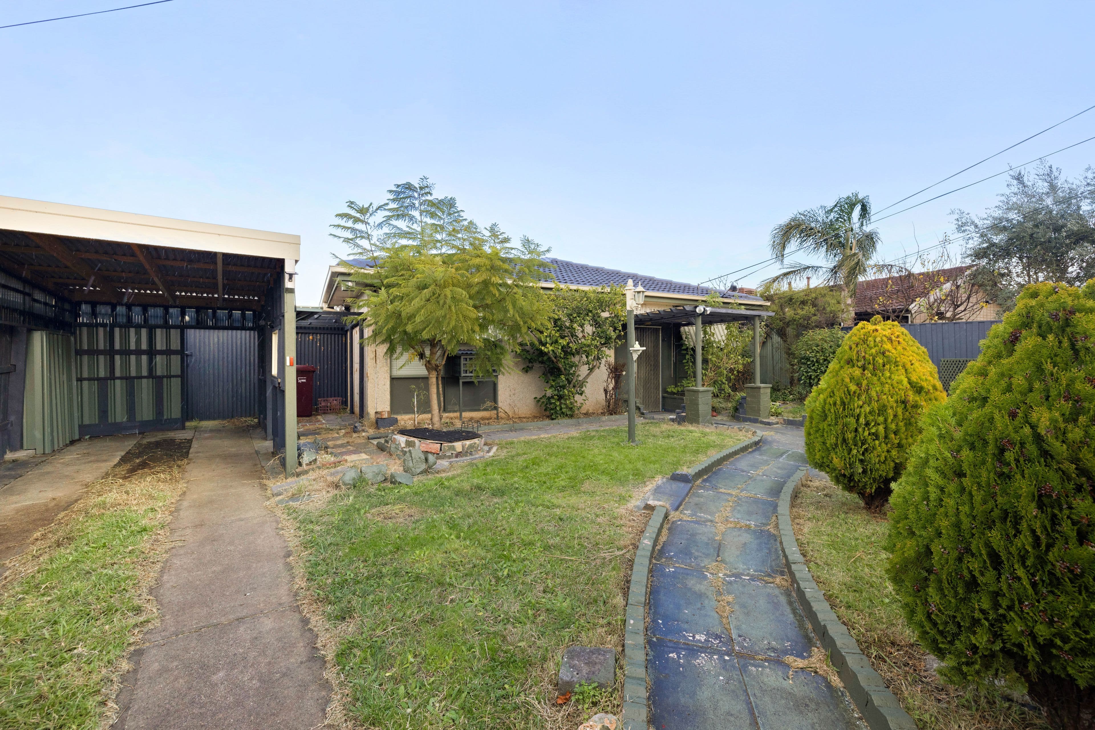13 Navarre Court, Meadow Heights VIC 3048, Meadow Heights - Thumbnail 3